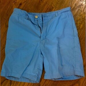 M31- Men’s blue waist size 30 vineyard vines club shorts